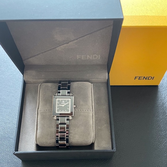 Fendi Orologi Diamond Quadro Watch - Picture 5 of 5